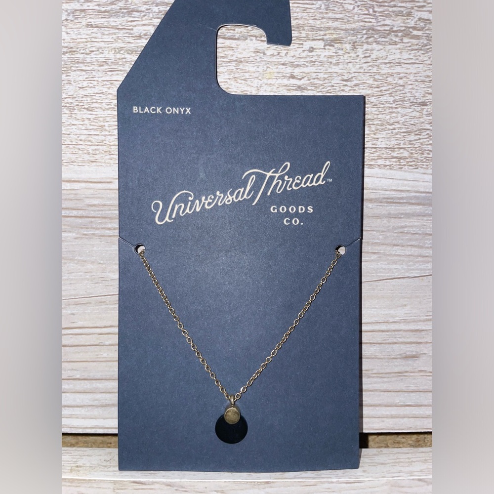 Universal Thread Black Onyx and gold necklace, NEW